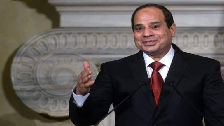 السيسي والمعركة المؤجلة watanserb.com