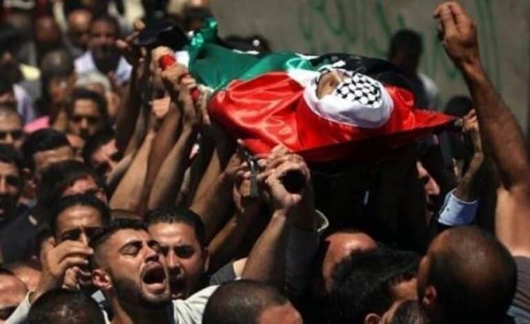 استشهاد ثمانية فلسطينيين في سوريا watanserb.com