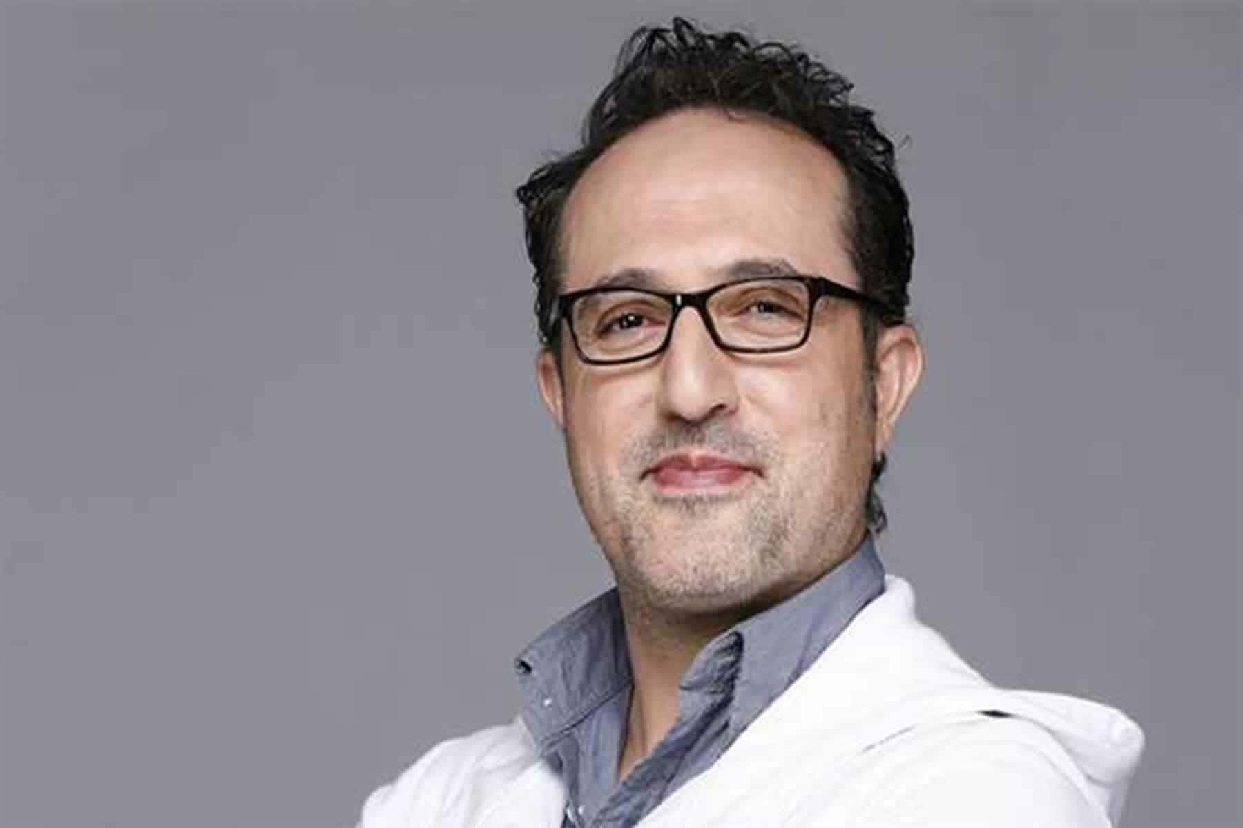 الإعلامي شريف مدكور ينفي ضبطه داخل شقة للشذوذ الجنسي الإعلامي شريف مدكور watanserb.com