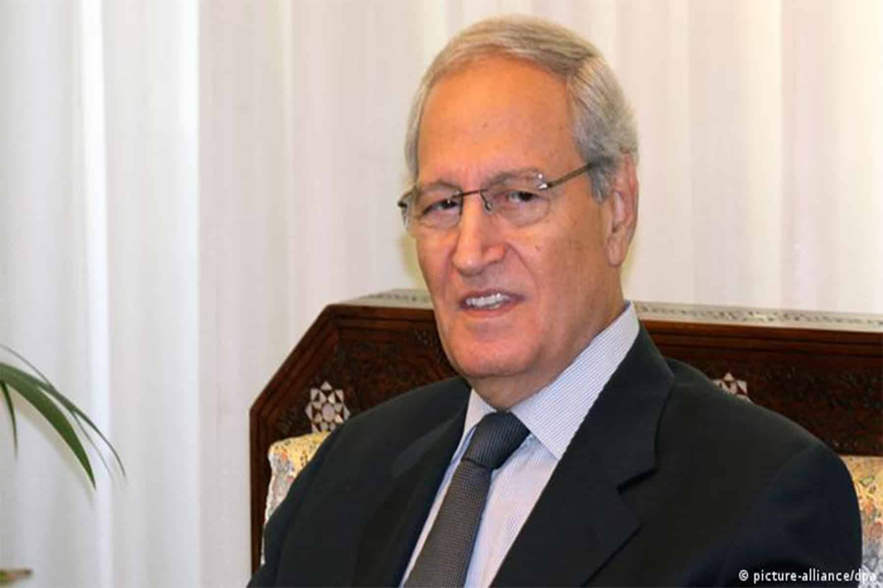 قطر تقترح على إيران إخراج فاروق الشرع من سوريا لاستئناف مفاوضات سياسية جديدة إخراج فاروق الشرع من سوريا watanserb.com