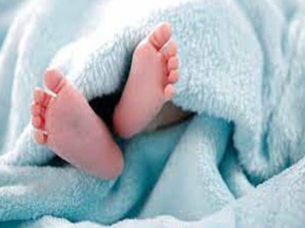 أم تبيع طفلها watanserb.com