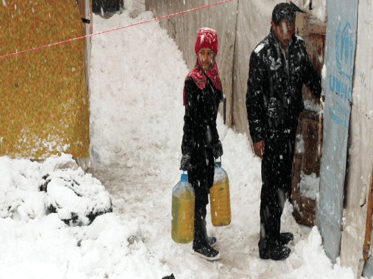 العاصفة الثلجية تقتل رجل وطفل سوريين في لبنان العاصفة الثلجية في لبنان watanserb.com