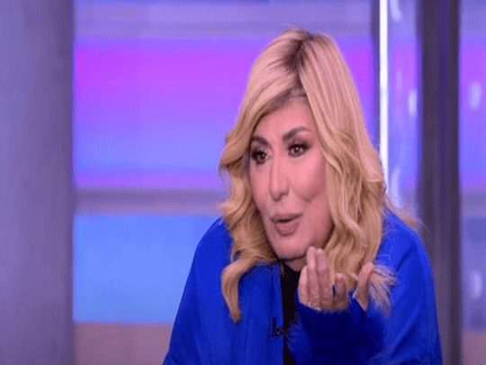 فستان سهير رمزي الغريب الذي أثار السخرية لمدة 15 يوما فستان سهير رمزي watanserb.com