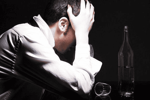 اشرب الخمر تصبح غبيا watanserb.com