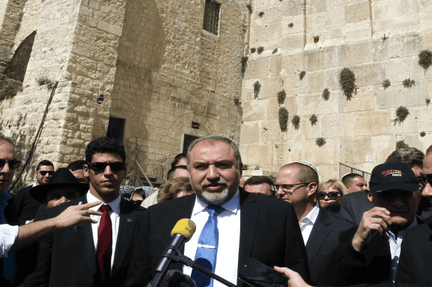 ليبرمان والحرم الإبراهيمي watanserb.com