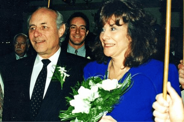 العيد الـ20 لأول زوجين تعارفا عبر الأنترنت زوجين تعارفا عبر الأنترنت watanserb.com