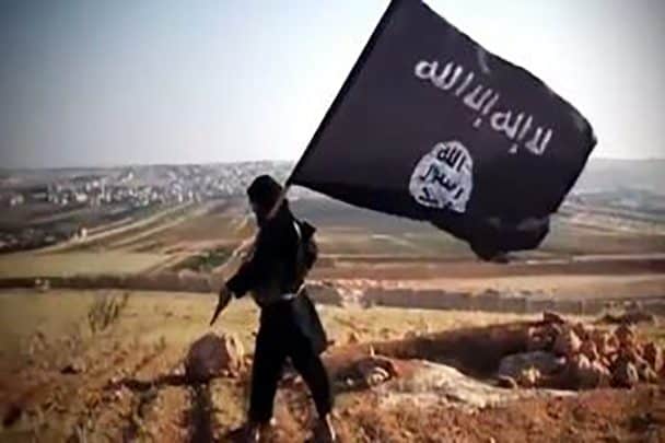 نزع صلبان كنائس العراق watanserb.com