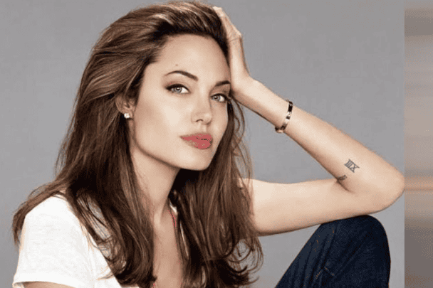 أنجلينا وصور الطفولة watanserb.com