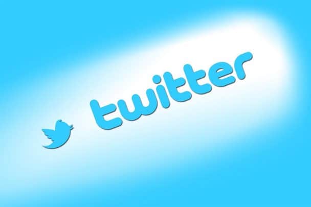 التغريدات العنصرية والعنيفة watanserb.com