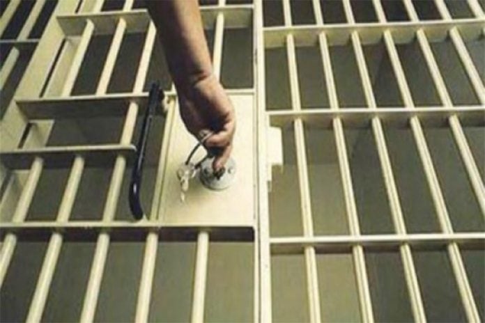 أمريكي ينتظر حكم الإعدام watanserb.com