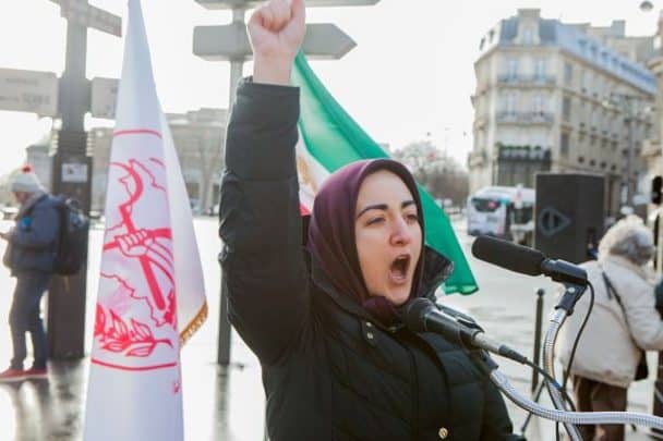 انتفاضة واسعة في ايران watanserb.com