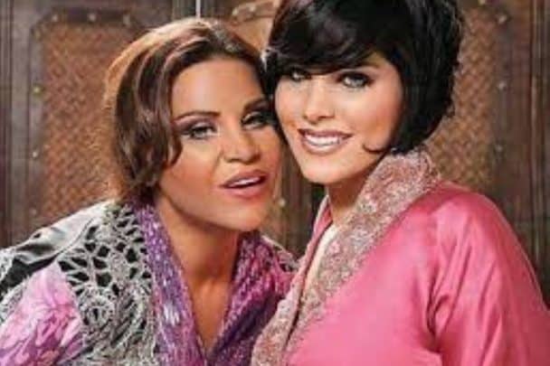 مشادة كلامية بين الفنانين watanserb.com