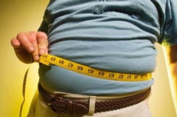 دراسة طبية تكشف عن تأثير السمنة والاكتئاب على الشعور بالنعاس والنوم المفرط بالنهار watanserb.com