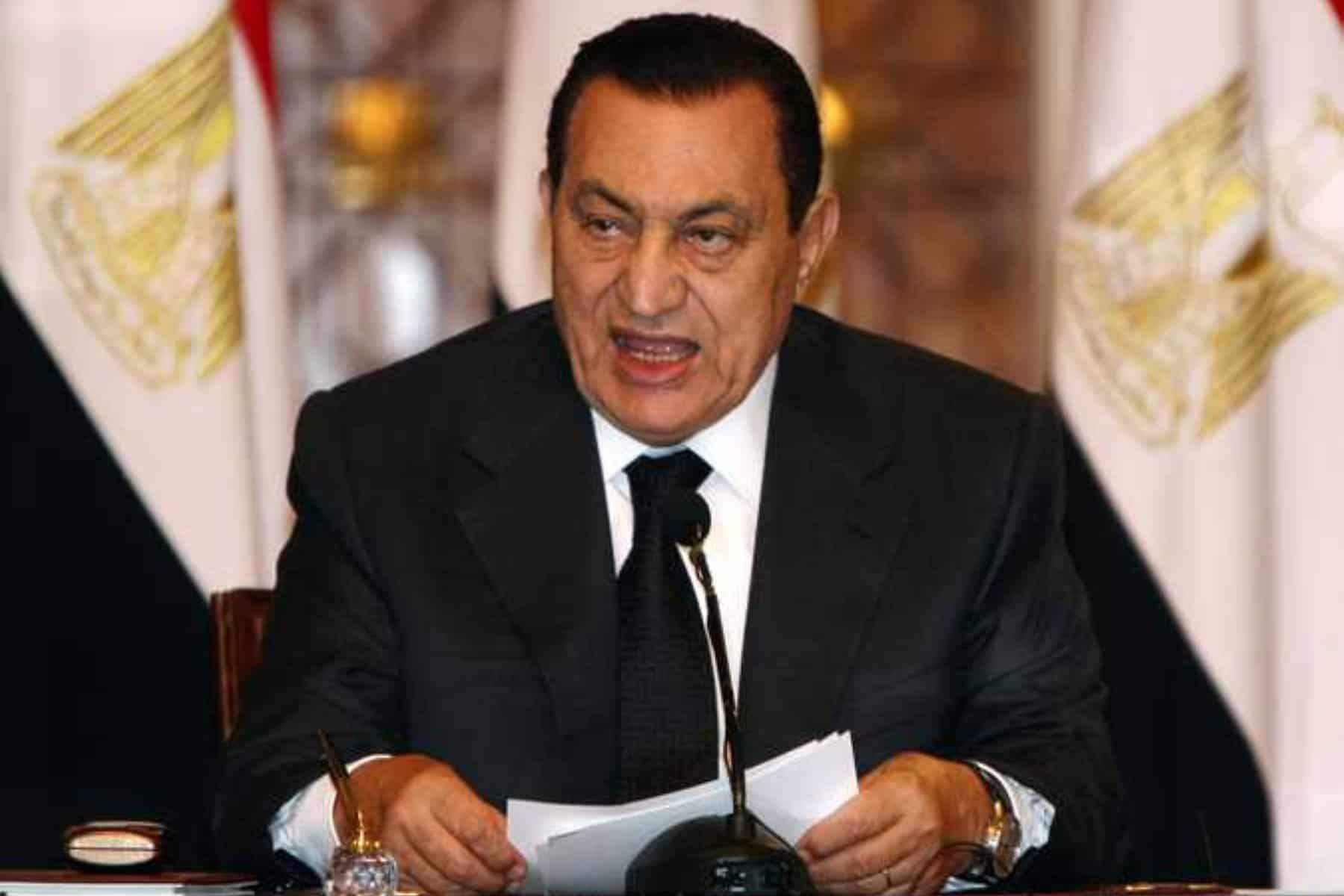 محادثات سرية بين عمر سليمان والإدارة الأمريكية حول خلافته لمبارك أثناء الثورة عمر سليمان watanserb.com