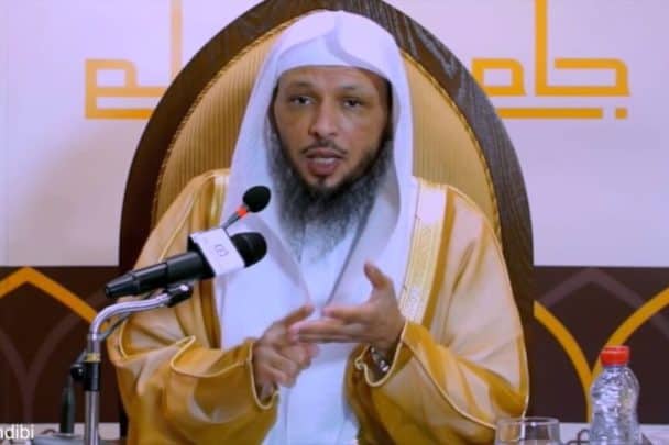 المملكة اعطت منبرا لرجل دين متطرف watanserb.com