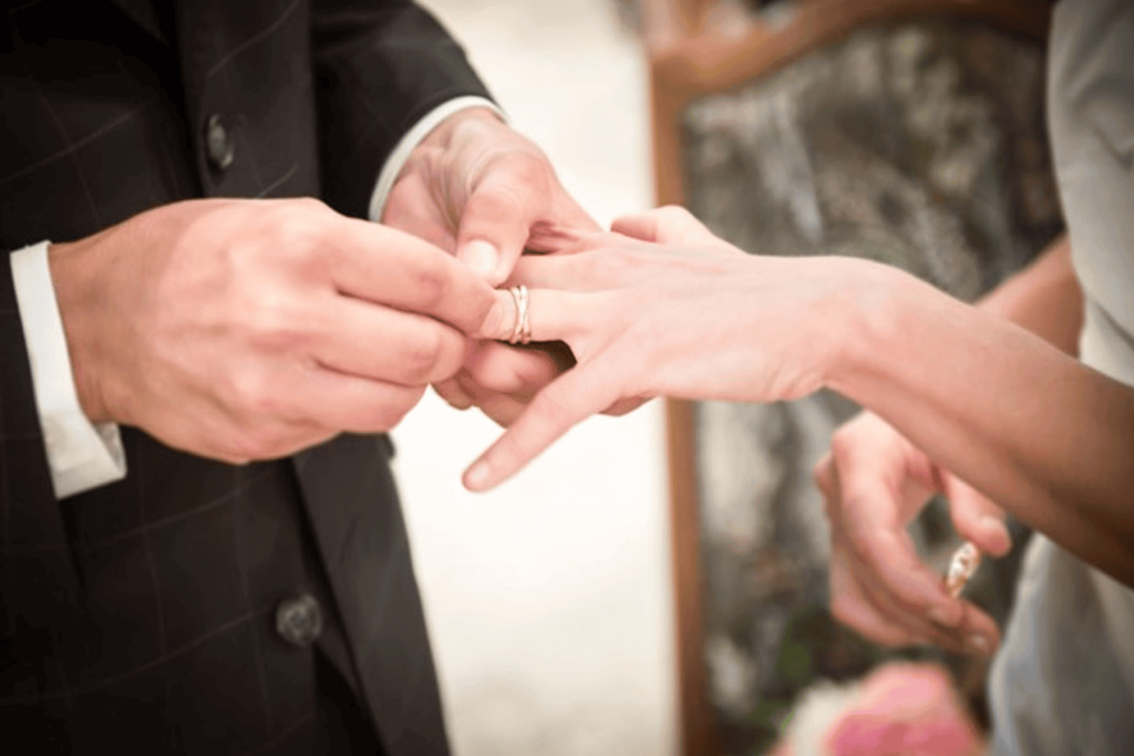 زواج البدل يقيّد حرية المرأة ويحوّلها إلى سلعة في بعض المجتمعات العربية زواج البدل watanserb.com