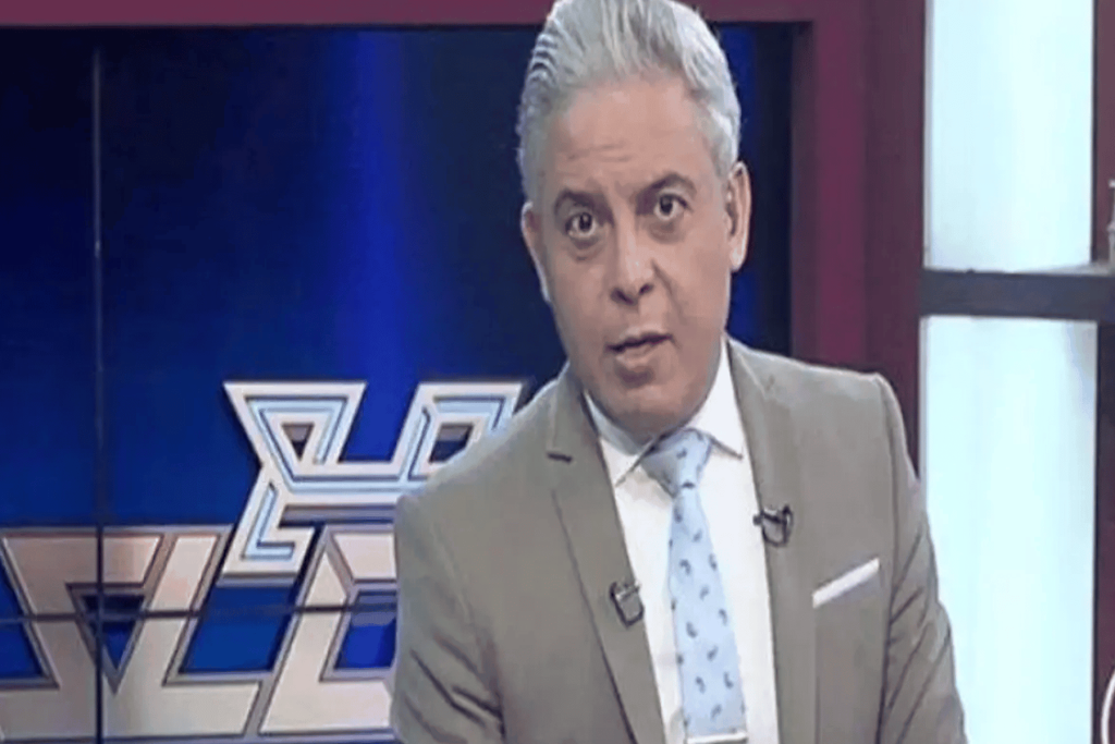 نفى أيمن نور شائعات وقف برنامج مع معتز وأكد عودة الإعلامي معتز مطر بعد وعكة صحية بسيطة. برنامج مع معتز watanserb.com