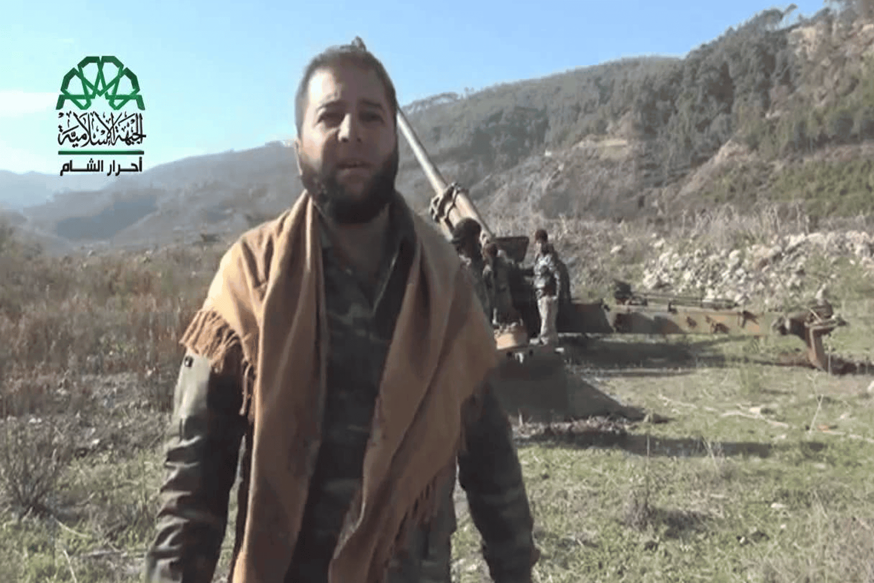 أحرار الشام تستهدف القاعدة الروسية في مطار حميميم بقذائف مدفع 130 بجبلة القاعدة الروسية في حميميم watanserb.com