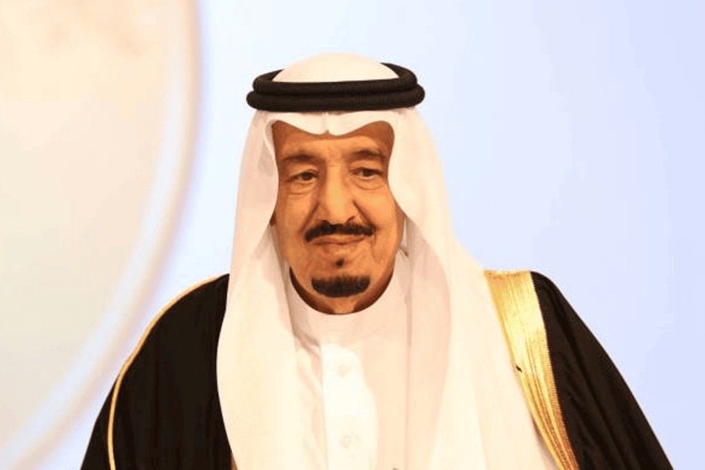 ملك السعودية يشتري تحفًا مطلية بالنحاس خلال جولة تسوق في أنطاليا بقيمة 350 دولارًا ملك السعودية بأنطاليا watanserb.com