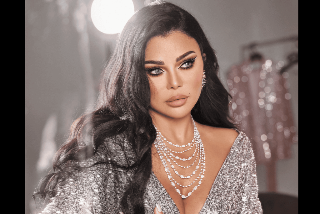 هيفاء وهبي بفستان مثير watanserb.com