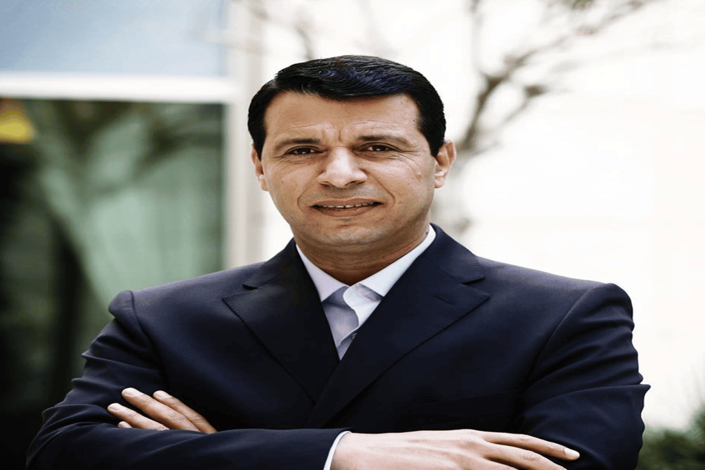 تعيين دحلان رئيسا للسلطة watanserb.com