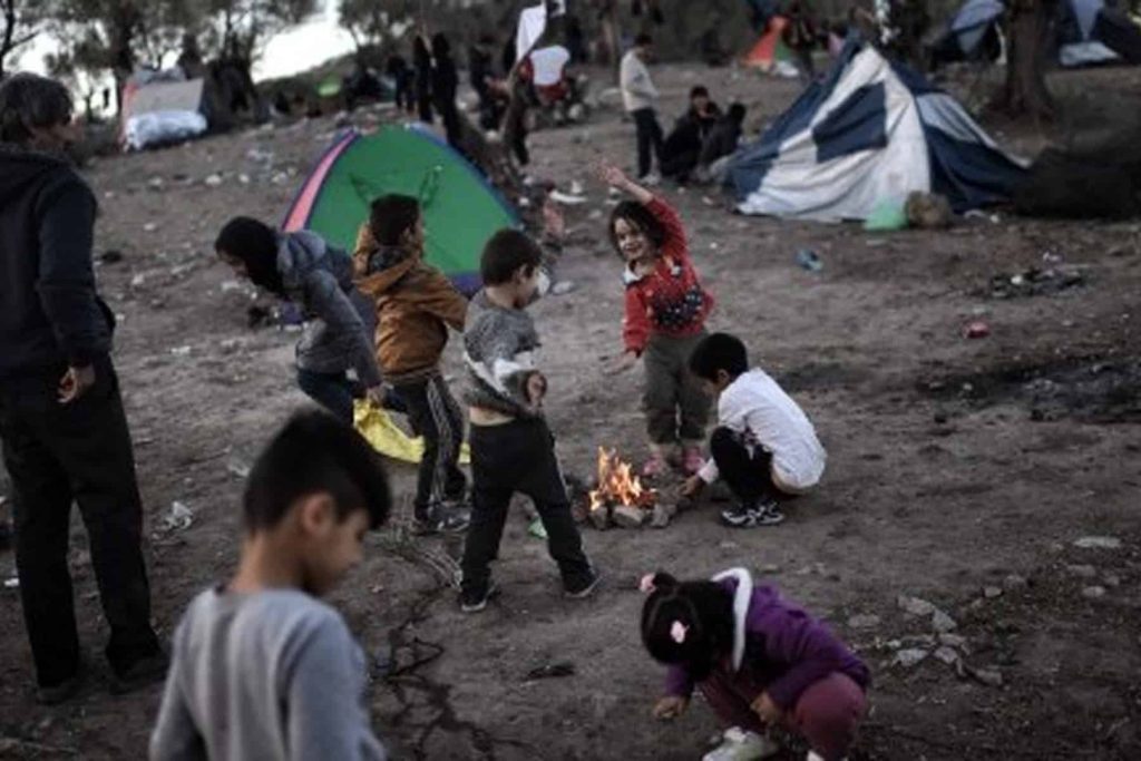 اطفال مهاجرين watanserb.com