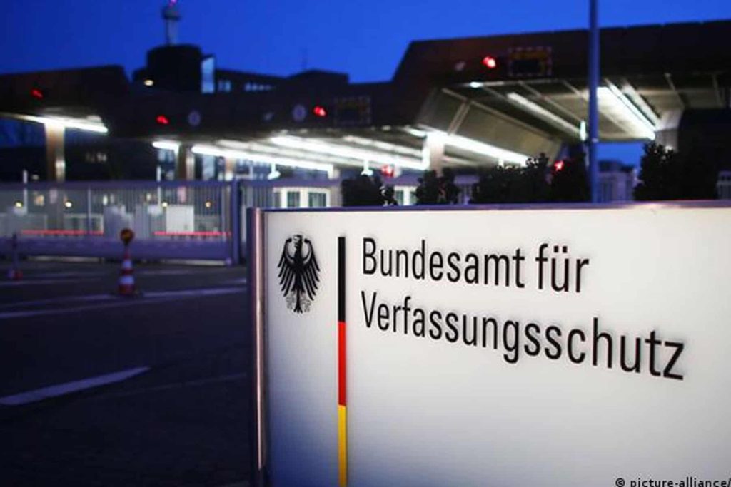 المخابرات الألمانية تتواصل مع 850 لاجئًا للحصول على معلومات مقابل الحماية القانونية المخابرات الألمانية watanserb.com