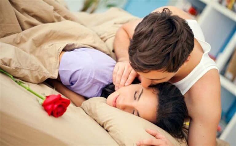 فوائد ممارسة العلاقة الحميمة في فصل الشتاء لتعزيز الصحة والسعادة الزوجية ممارسة العلاقة الحميمة في فصل الشتاء watanserb.com