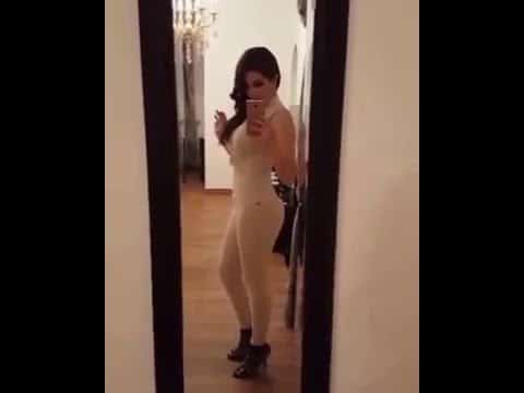 نسرين طافش تكشف سر رشاقتها بتصوير جريء على فيسبوك وتشارك نصائح غذائية وصحية نسرين طافش تستعرض قوامها بإغراء شديد watanserb.com