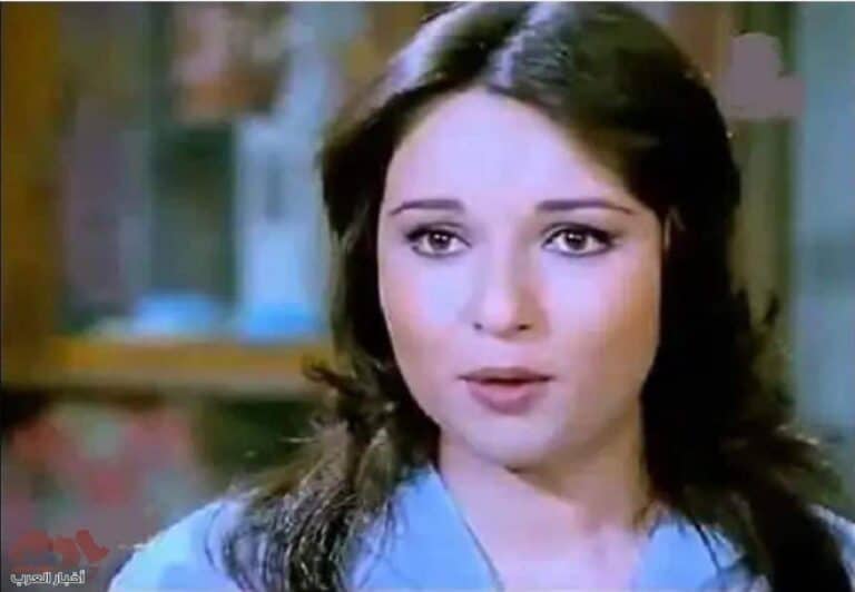 الفنّانة نورا watanserb.com