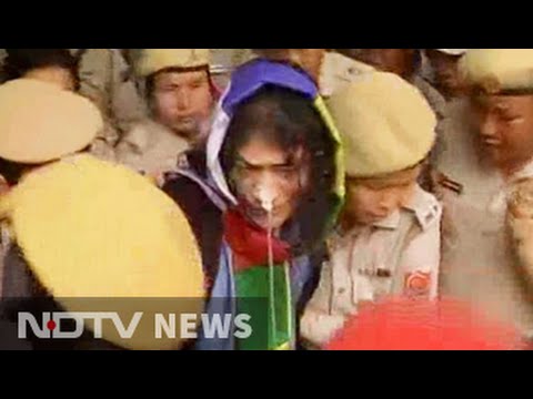 ناشطة هندية تنهي أطول إضراب عن الطعام في التاريخ بعد 16 عاماً من الاحتجاجات ناشطة هندية انتهت اضرابا عن الطعام