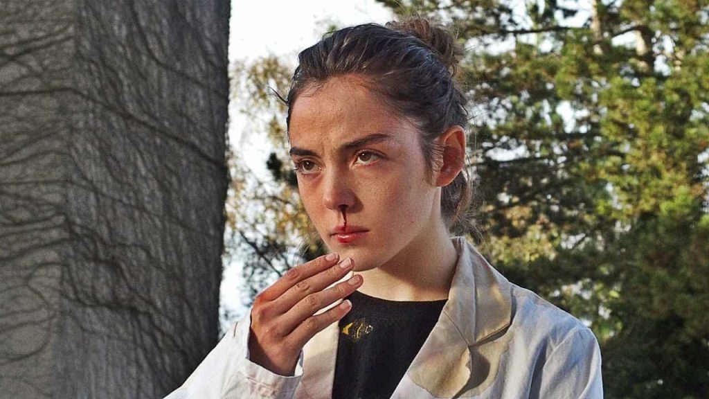 فيلم رعب فرنسي يسبب حالات إغماء في مهرجان تورنتو ويتسبب في تدخل الإسعاف. فيلم رعب فرنسي يحمل إسم Raw