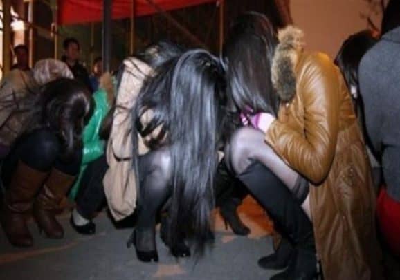 الآداب المصرية اقتحمت شقة لتبادل الزوجات watanserb.com