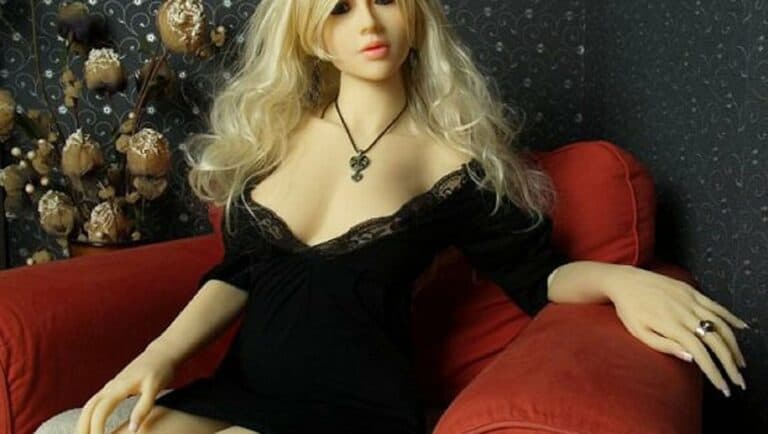 الدمى الجنسية watanserb.com