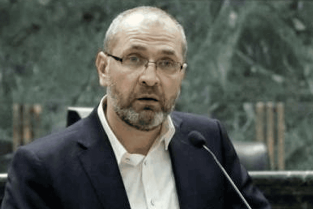 نائب أردني يكشف توزيع 56 سيارة مجانية مع وقود على مقربين من رئيس الأركان السابق النائب الأردني ثامر بينو watanserb.com