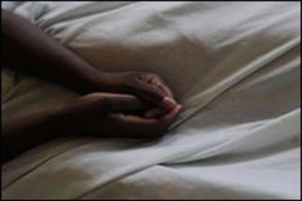 سيدة تغتصب حبيب ابنتها القاصر watanserb.com