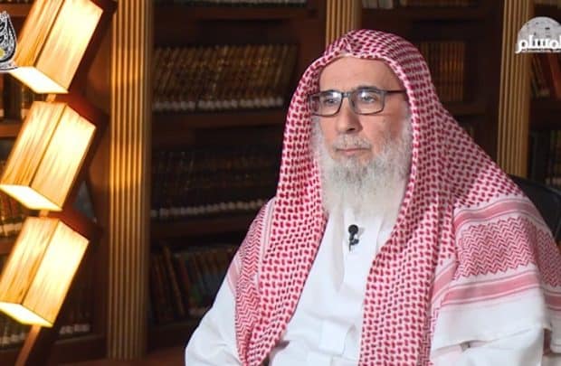 على رأسهم ناصر العمر والقرني .. “ابن سلمان” يصدر قرارات منع من السفر لدعاة وكتاب سعوديين | القصة الكاملة ناصر العمري watanserb.com