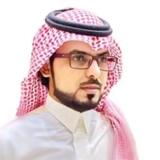 ردود فعل قوية من الجزائريين على تصريحات كاتب سعودي واتهامهم بـالحثالة بسبب صورة للملك سلمان عايض آل هرسان watanserb.com