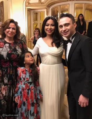 شيرين وابنتها watanserb.com