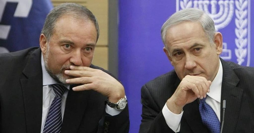 خلاف بين نتنياهو وليبرمان watanserb.com