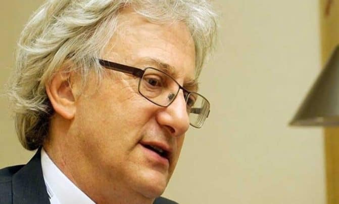 موقف ديفيد هيرست من صفقة الخليج watanserb.com