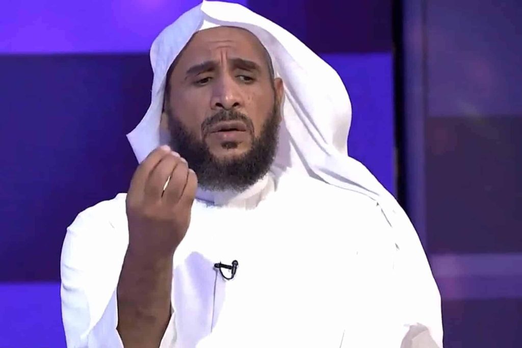 داعية سعودي وعارضة الأزياء watanserb.com