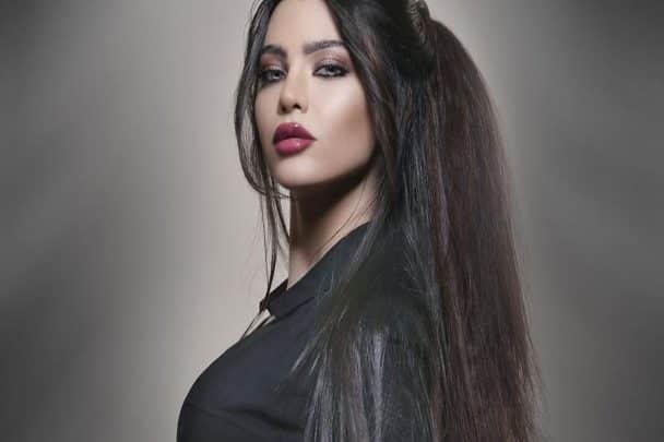 الفتاة اللبنانية قمر watanserb.com