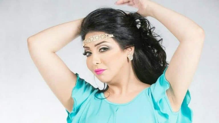 مونيا الكويتية تهاجم فجر السعيد وتطالبها باعتذار عن تصريحاتها بشأن التطبيع مع الاحتلال الإسرائيلي الفنانة مونيا الكويتية watanserb.com