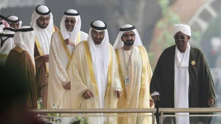 عمر البشير ومحمد بن زايد watanserb.com