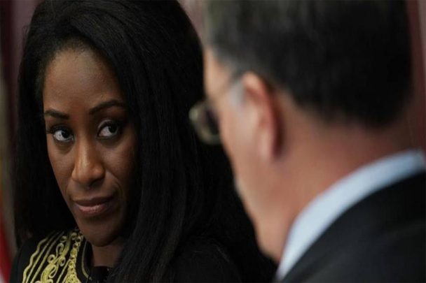 الصحفية كارين عطية watanserb.com