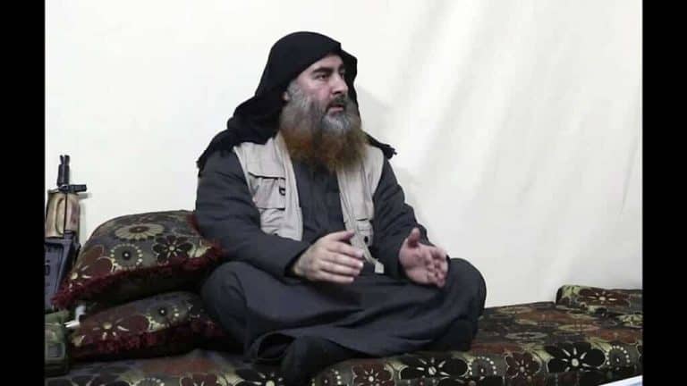 البغدادي يخلع العمامة عن رأسه ومصدر أمني يكشف السبب | القصة الكاملة البغدادي يخلع العمامة عن رأسه watanserb.com