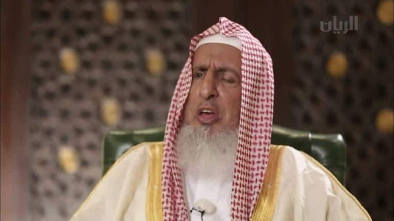 مفتي السعودية عبدالعزيز بن عبدالله آل الشيخ watanserb.com