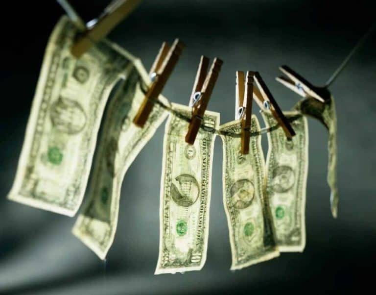 تبييض المليارات في تونس يديرها إسرائيليون وأجانب | القصة الكاملة تبييض المليارات في تونس watanserb.com