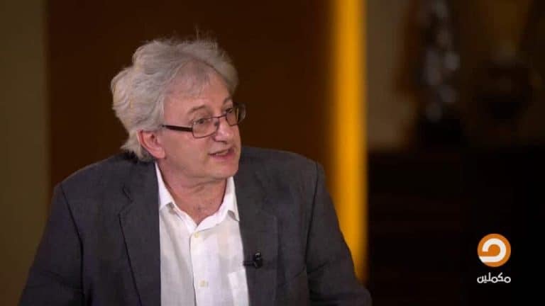 الكاتب ديفيد هيرست watanserb.com